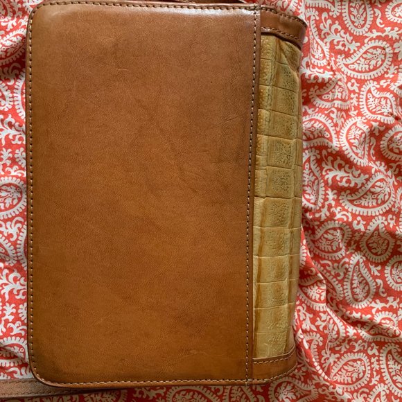 Brahmin cross body purse - Picture 5 of 8